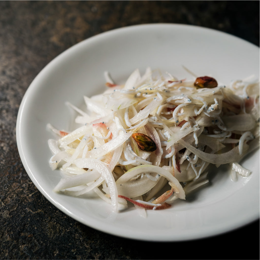 玉ねぎとミョウガのしらすサラダ