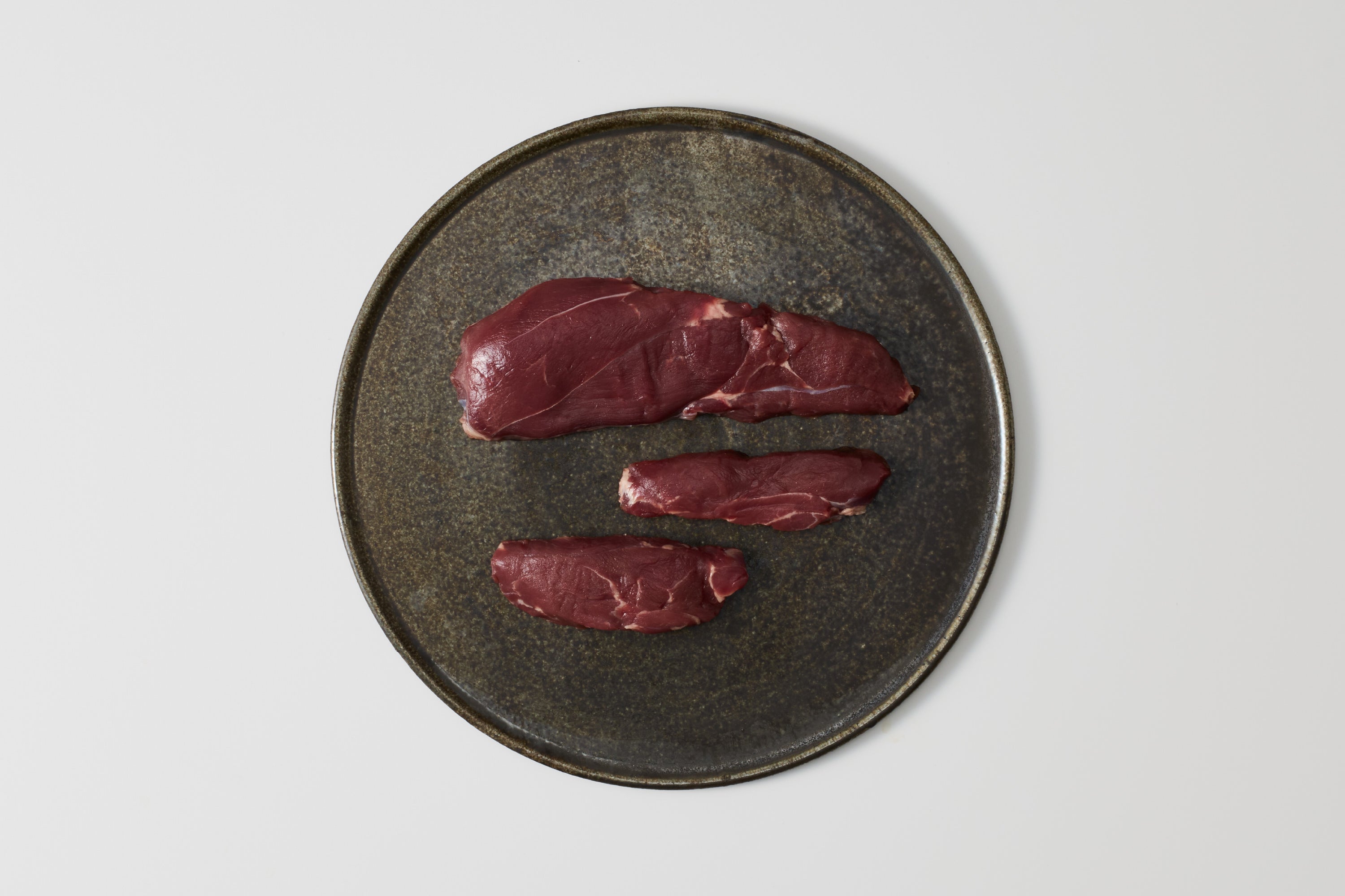 【急】天然肉｜長崎対馬もみじ（鹿）　モモ　12mm（ステーキ・カレー・煮込み用）（一般社団法人daidai） Image 1