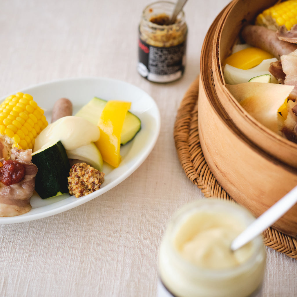 ソーセージ、ベーコンと野菜の蒸し物